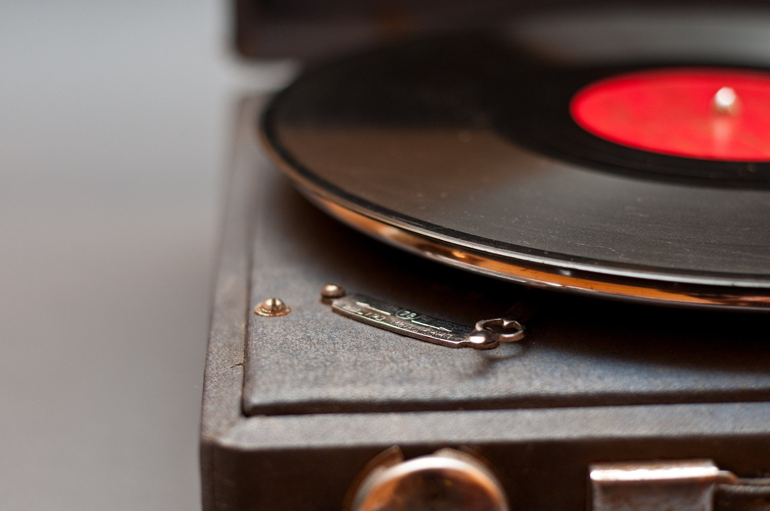 AntiqueAntique Record Player  Decoartpiece